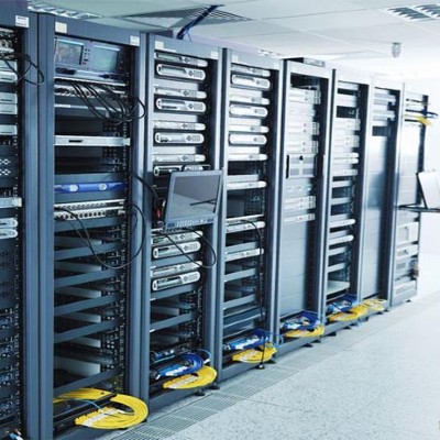 Server & Hosting